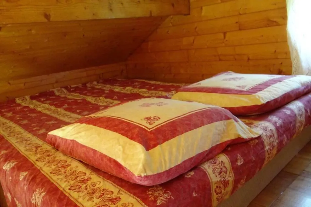 Chalet la Hulotte Forêt de Brocéliande Trehorenteuc